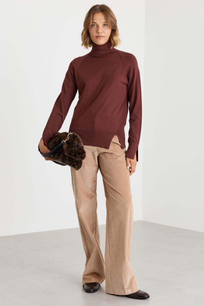 Stretch jumper with slits - BORDEAUX - Intrend