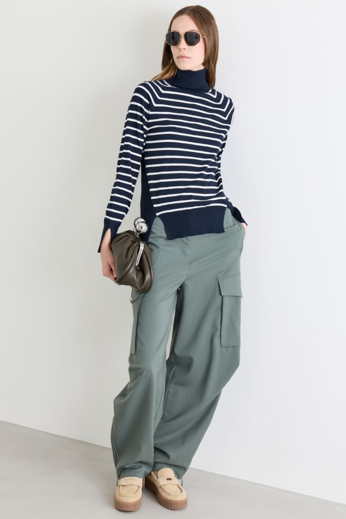 Stretch jumper with slits - BLUE WHITE - Intrend