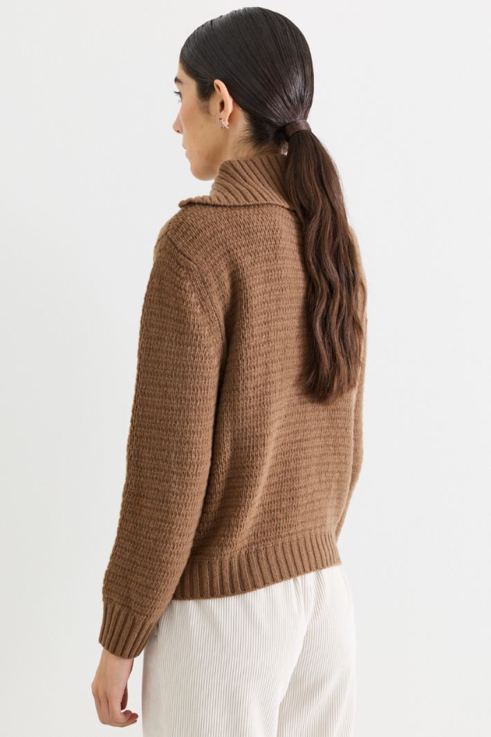 Maglia con maxi colletto a punta - MARRONE - Intrend - 4