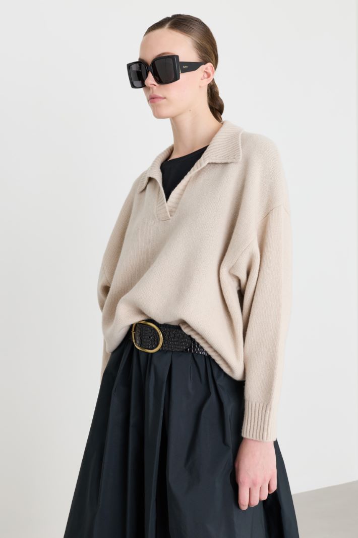 Maglia con scollo aperto a V - BEIGE - Intrend - 2