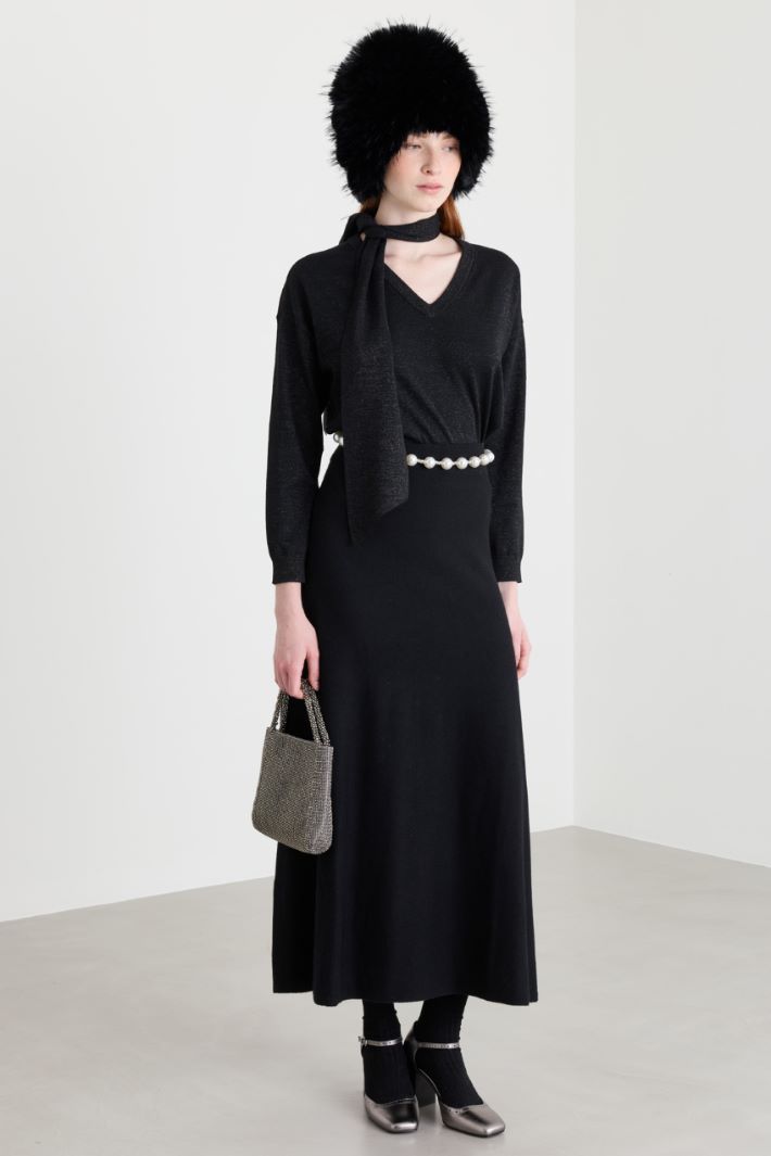 Oversized jumper with scarf - BLACK - Intrend