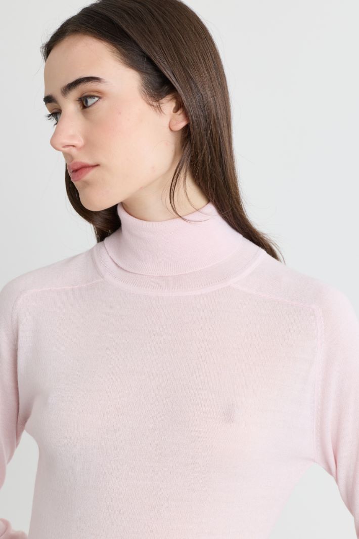 Enganliegender Rollkragenpullover - ROSA - Intrend - 3