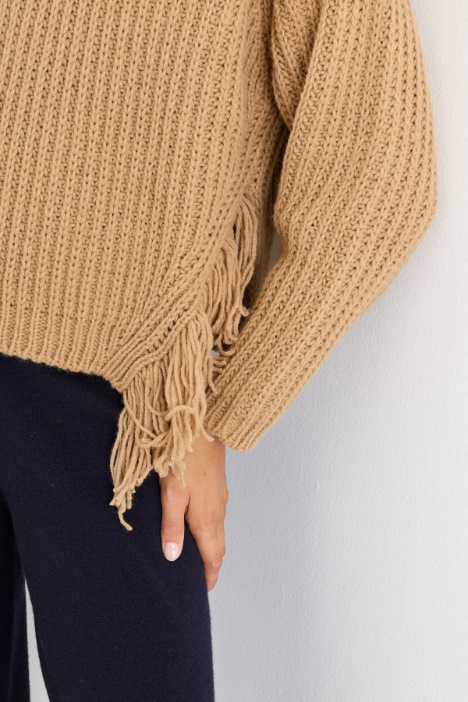 Maglia con frangia laterale