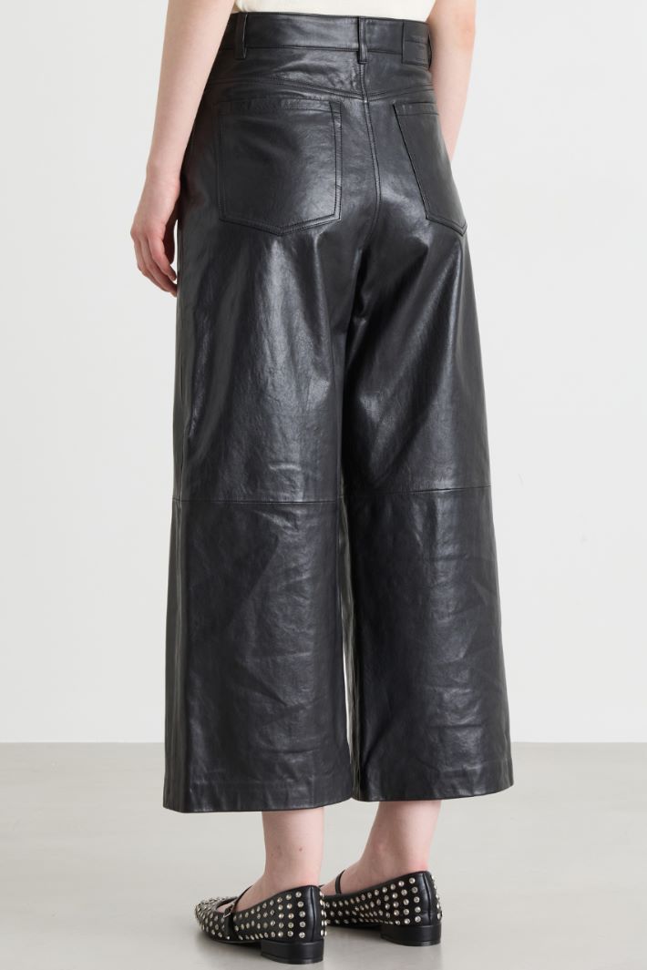 Wide-leg leather trousers - BLACK - Intrend - 4