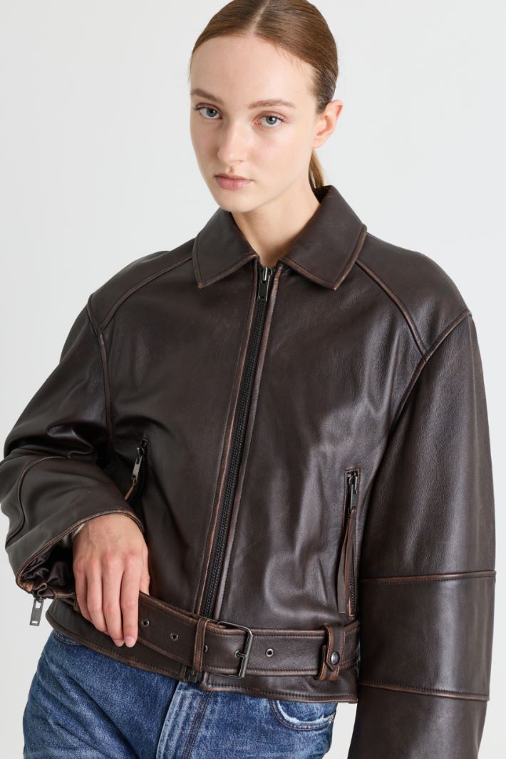 Cropped biker jacket - BROWN - Intrend - 3