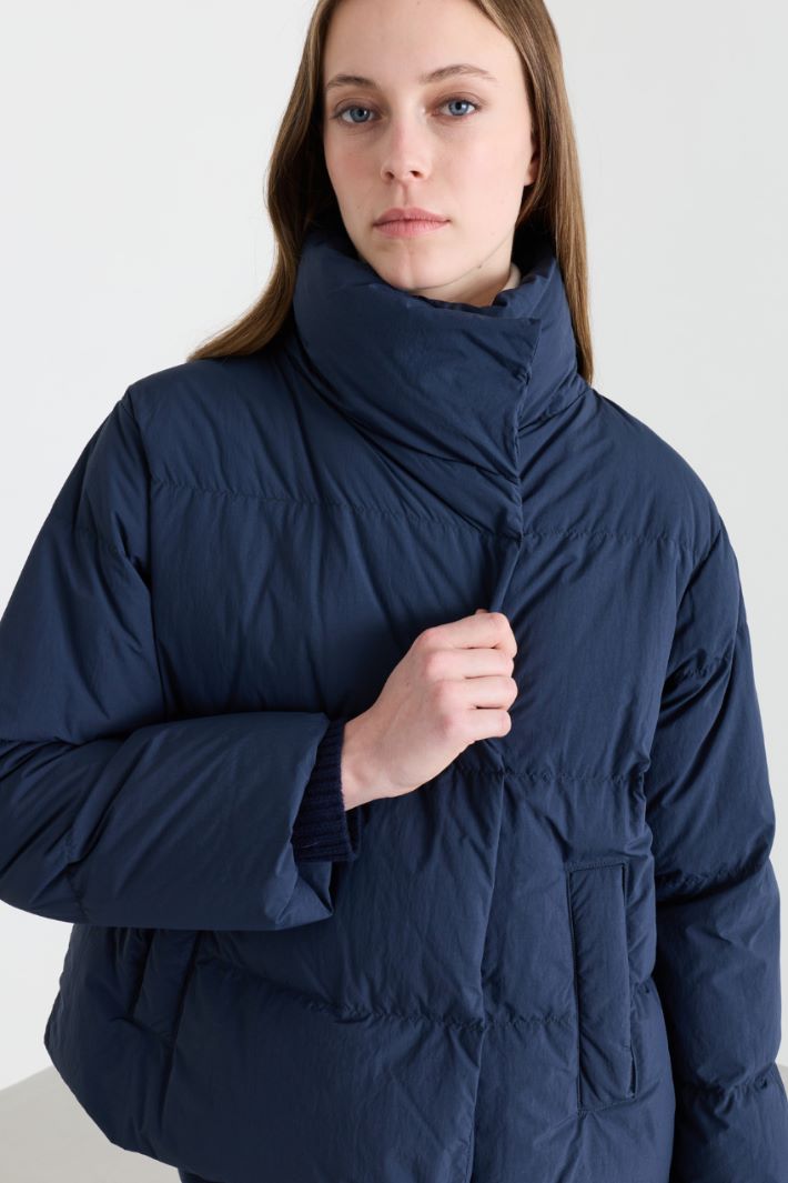 Short water-repellent padded jacket - BLUE - Intrend - 3