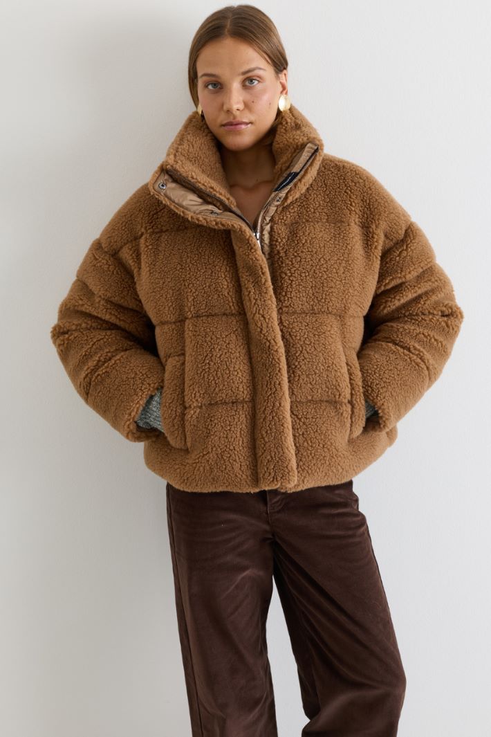 Doudoune crop en tissu doux - CHAMEAU - Intrend - 2
