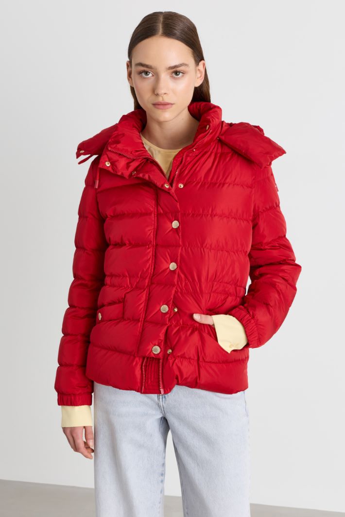 Short padded jacket in water-repellent taffeta - RED - Intrend - 2