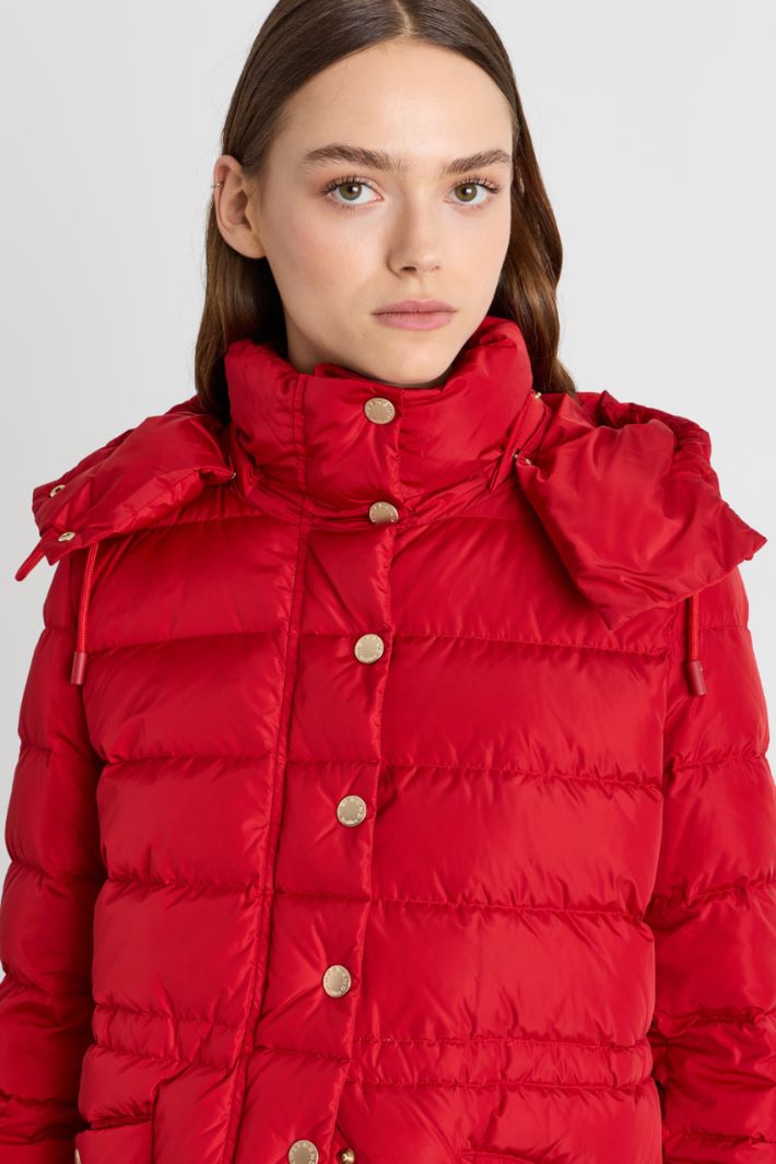 Short padded jacket in water-repellent taffeta - RED - Intrend - 3