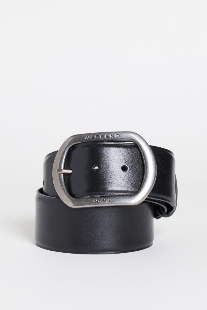 Wide Belt with Oval Buckle - BLACK - Intrend