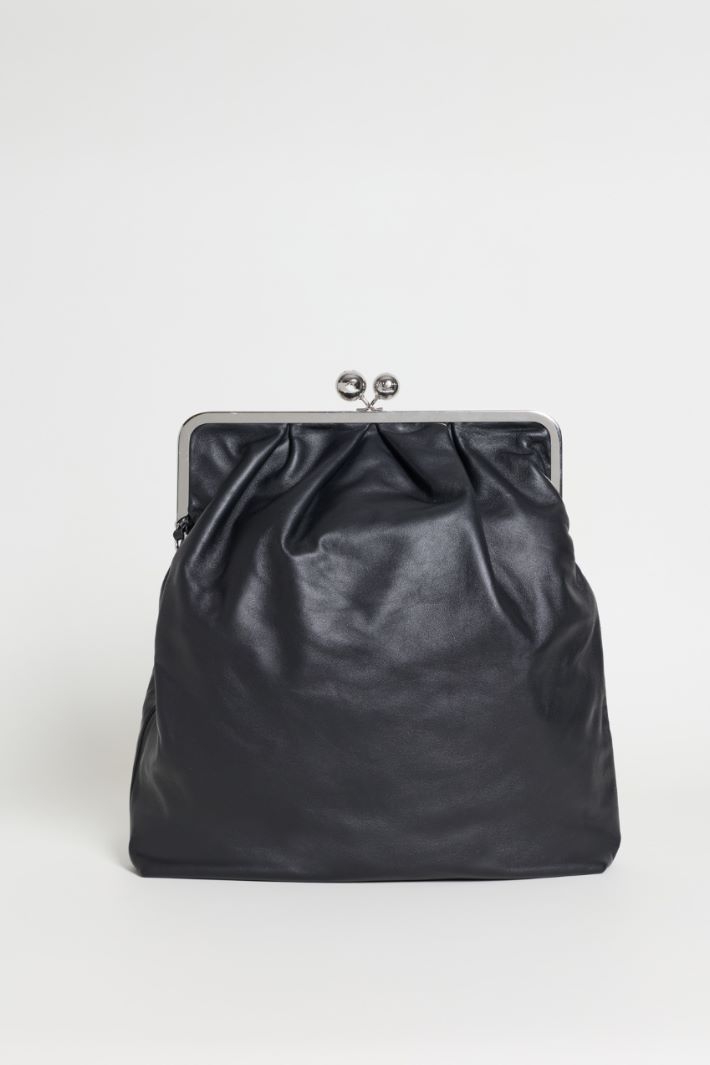 Leather Backpack - BLACK - Intrend