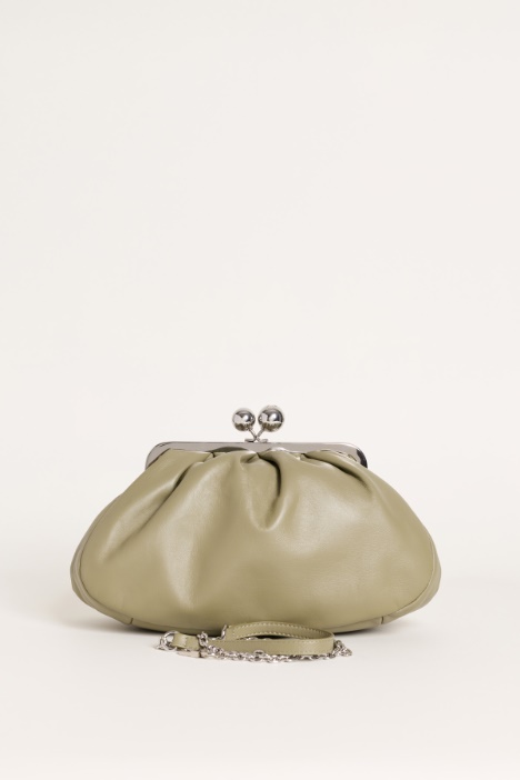 Clutch in pelle con doppia tracolla
