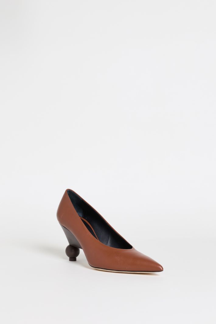 Polished Leather Pumps - BROWN - Intrend - 2