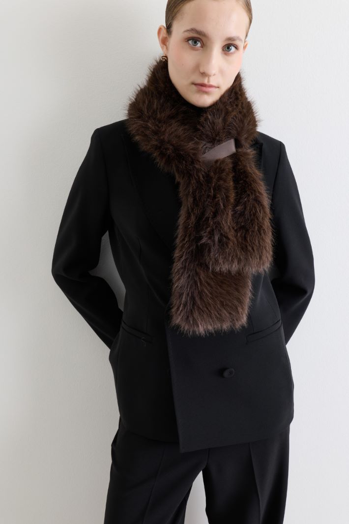 Sciarpa dalla texture soffice - MARRONE - Intrend
