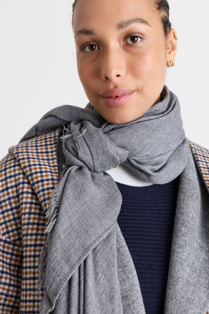 Chal de viscosa - GRIS - Intrend - 2