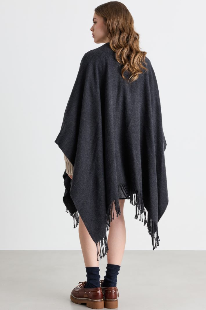 Poncho con frange - GRIGIO - Intrend - 2