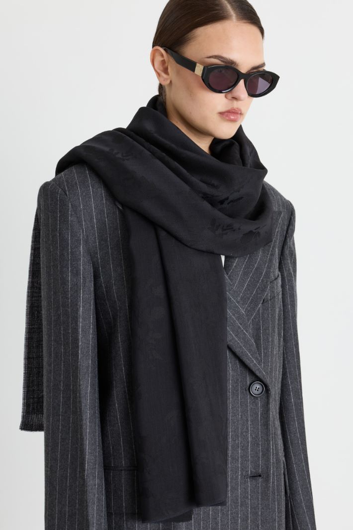 Estola jacquard - NEGRO - Intrend - 2