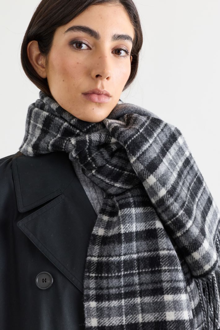 Jacquard stole - BLACK WHITE - Intrend - 2