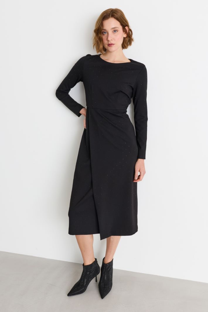 Semi-fitted sequinned jersey dress - BLACK - Intrend - 2