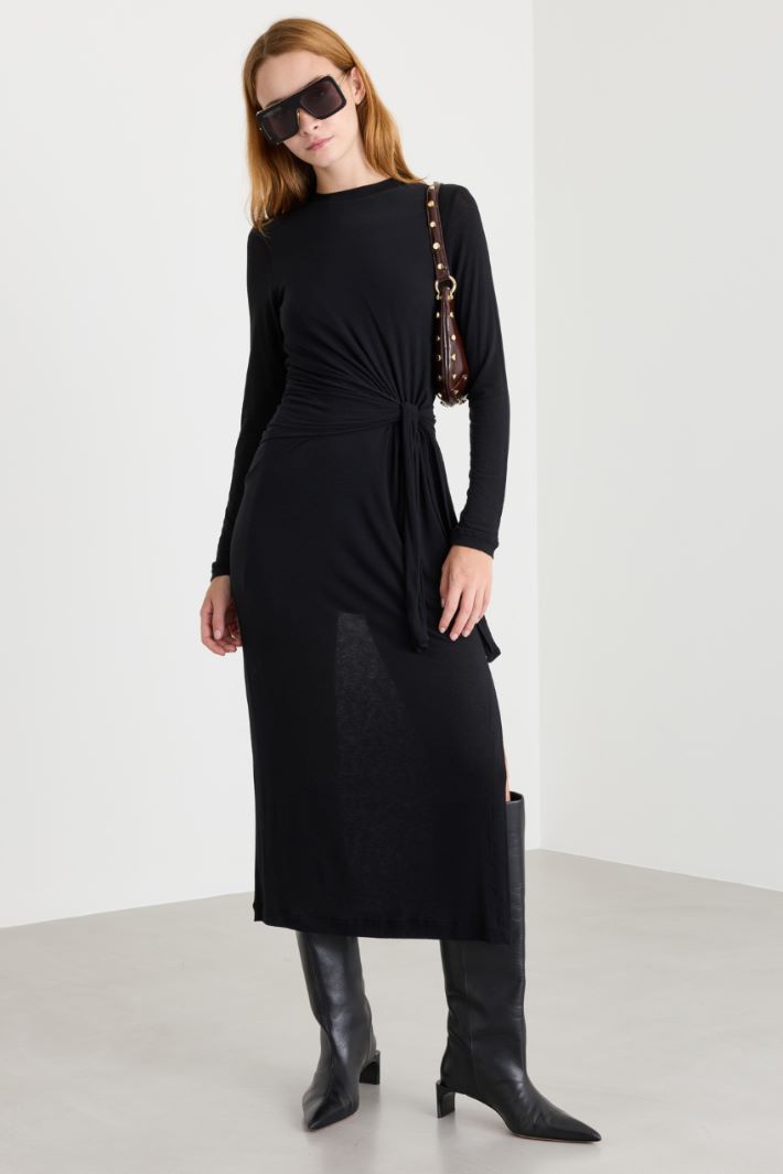 Side-knot jersey dress - BLACK - Intrend