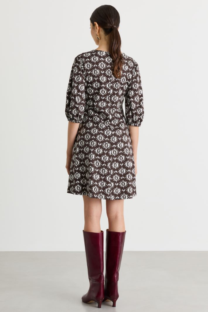 Short printed jersey dress - BROWN WHITE - Intrend - 4