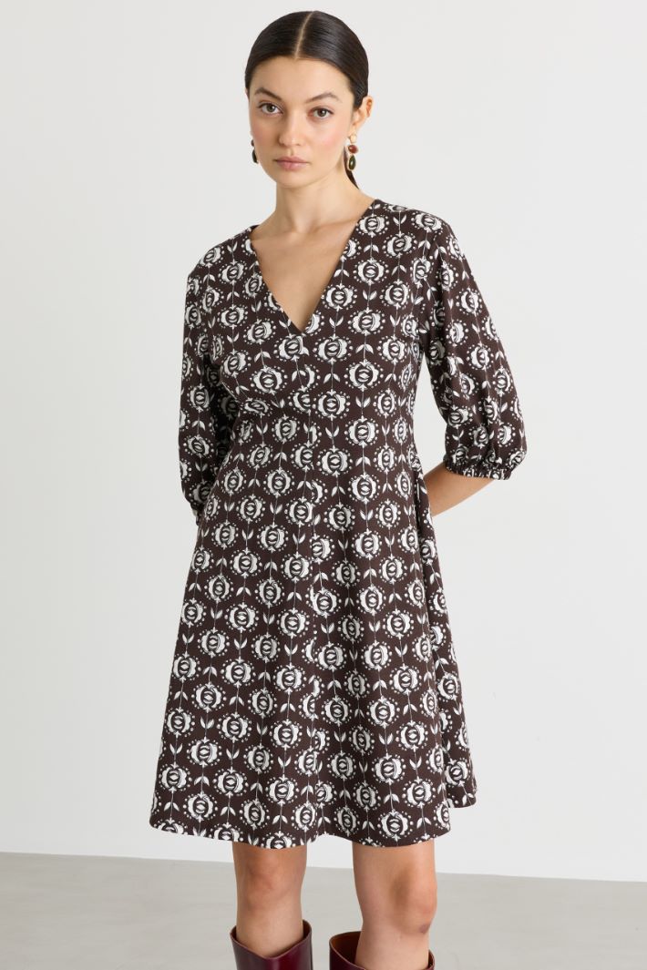 Short printed jersey dress - BROWN WHITE - Intrend - 2
