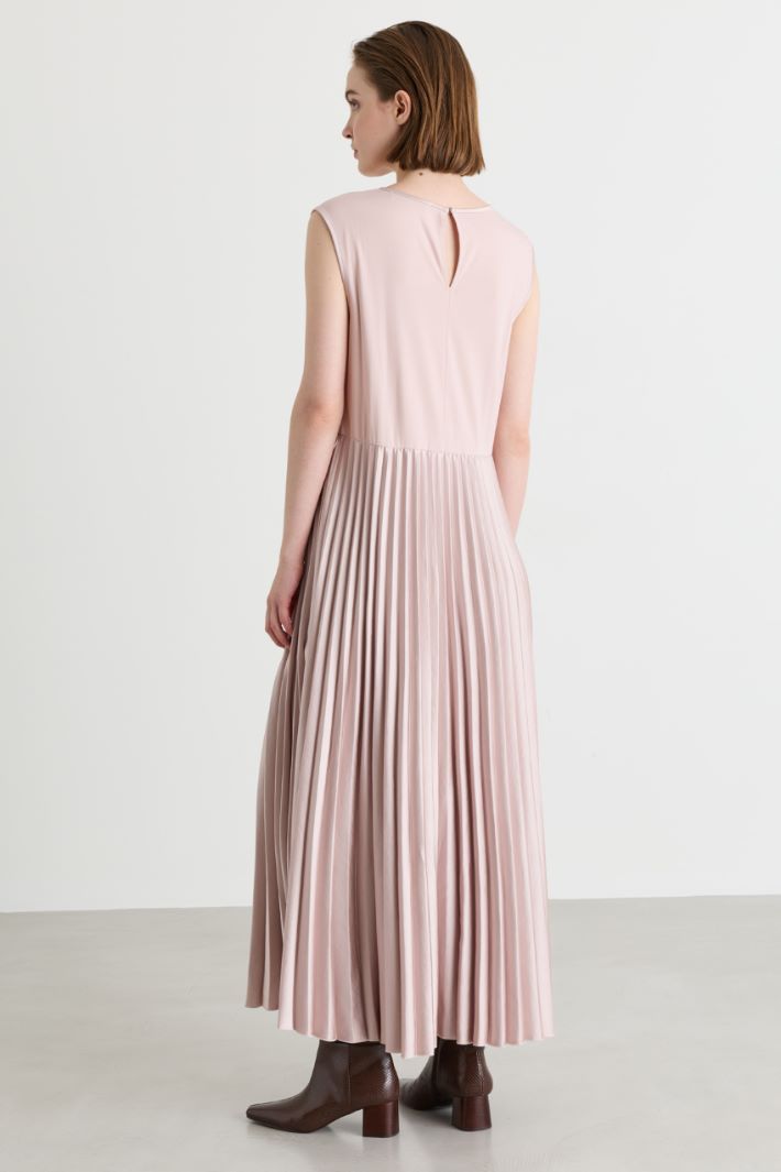 Jersey dress with a plissé-soleil skirt - PINK - Intrend - 4