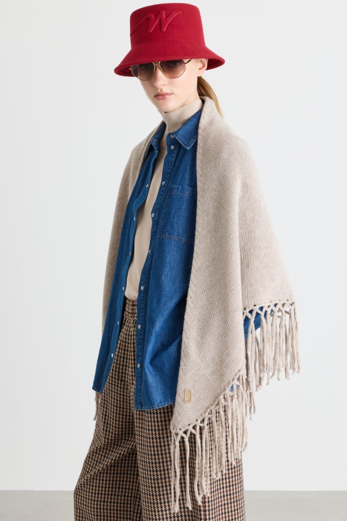 Fringed wool shawl - BEIGE - Intrend