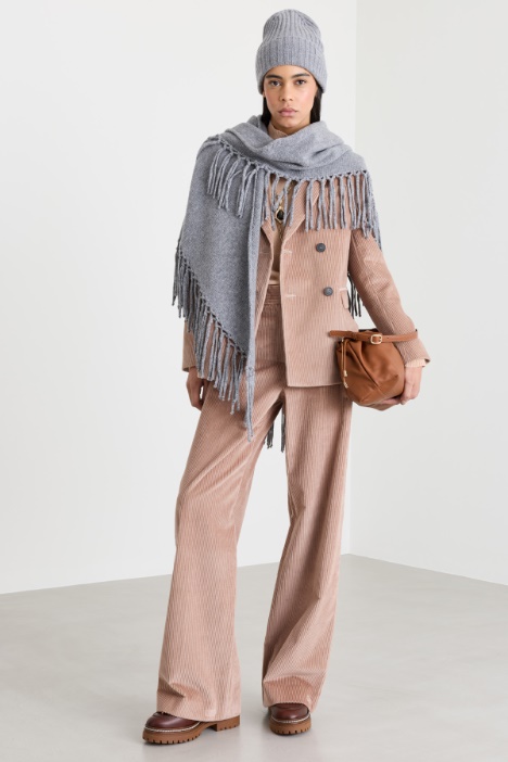 Fringed wool shawl - Intrend