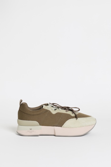 Sneaker aus Funktionsmaterial - Intrend