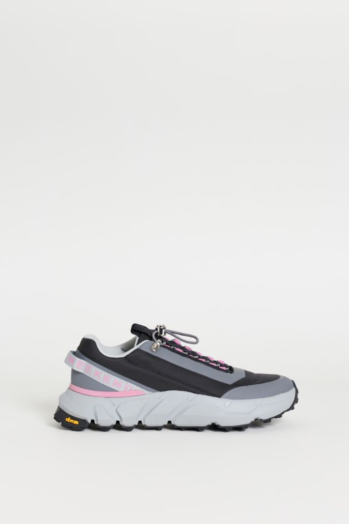 Technical mesh trainers - BLACK - Intrend