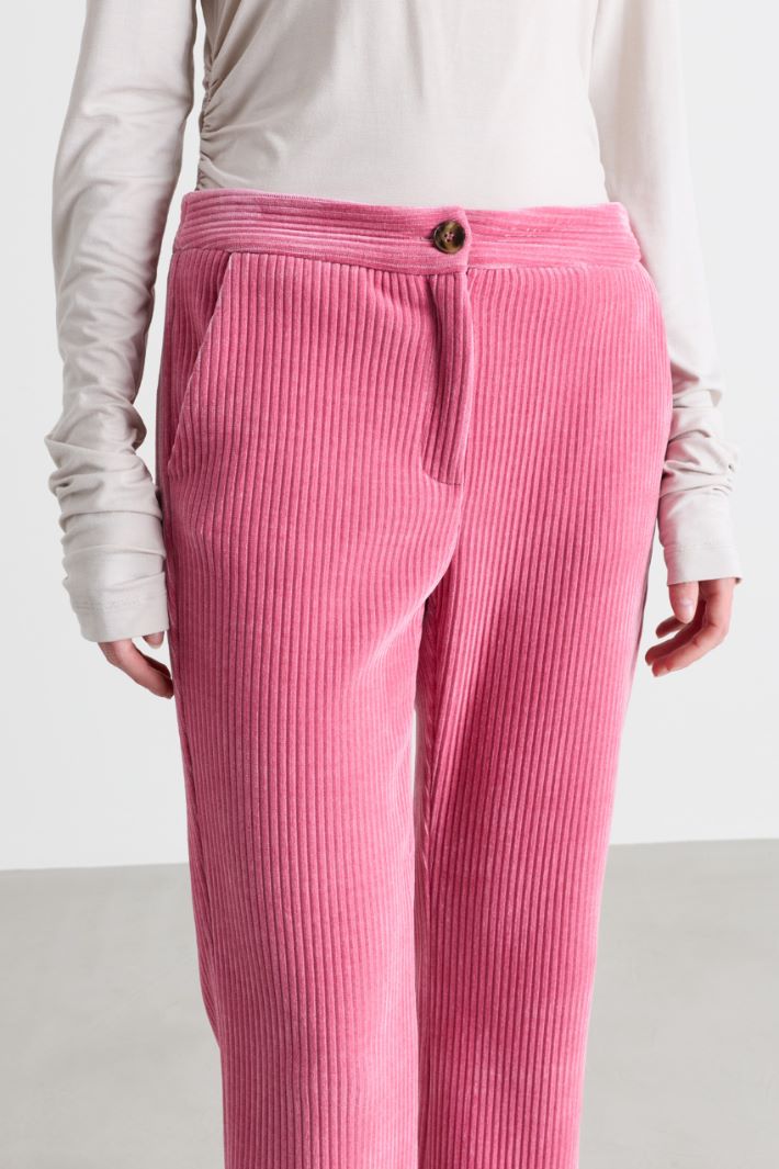 Slim trousers in corduroy jersey - PINK - Intrend - 3