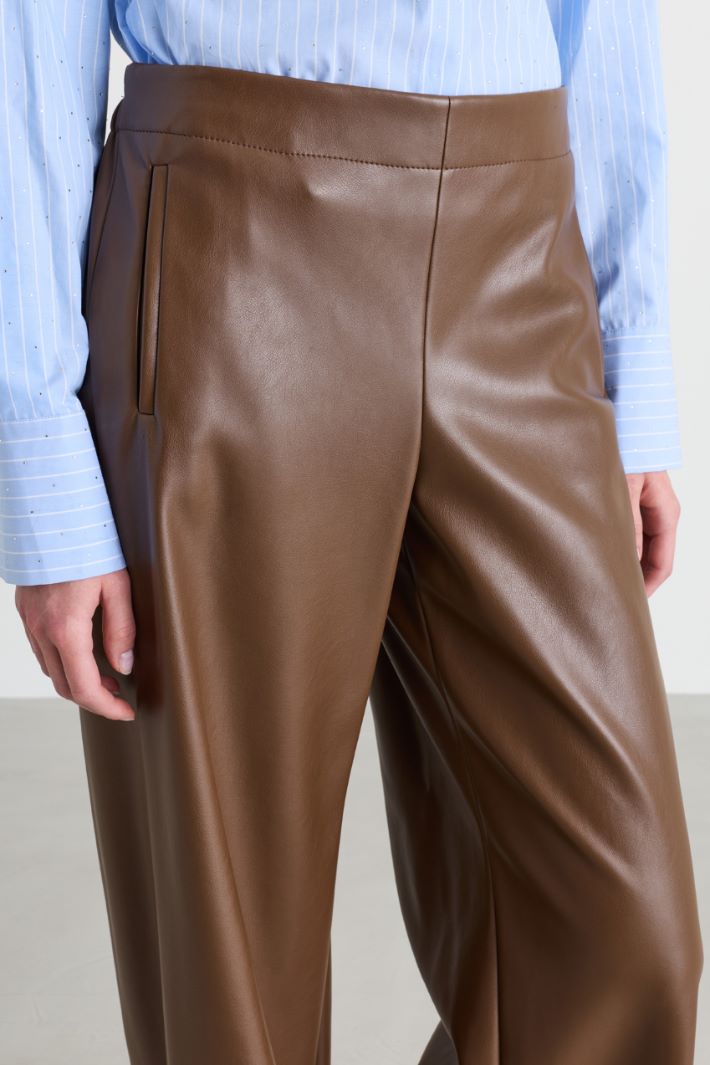 Straight coated jersey trousers - BROWN - Intrend - 3