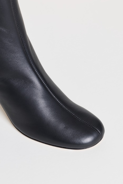 Stivaletto con tacco boule