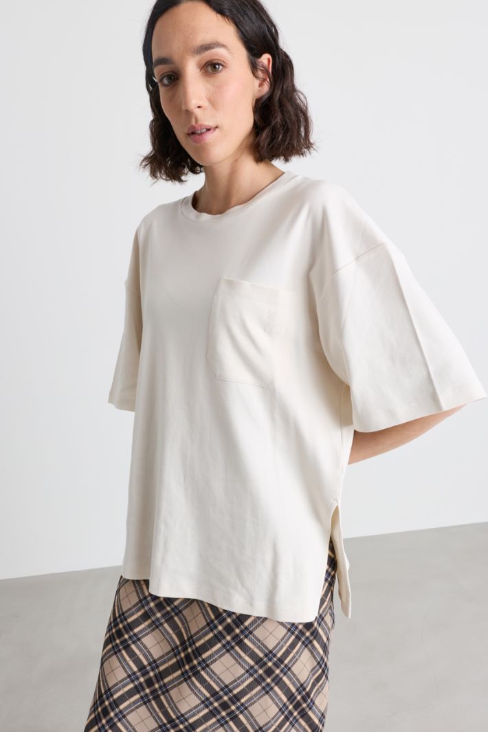 T-shirt oversize con taschino - BIANCO - Intrend - 2