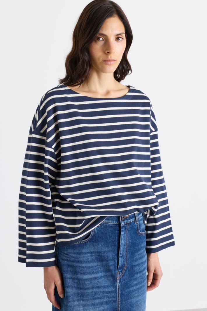 Boxy boat-neck T-shirt - BLUE - Intrend - 2