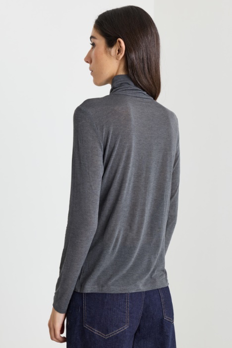 Top in jersey di viscosa con collo alto