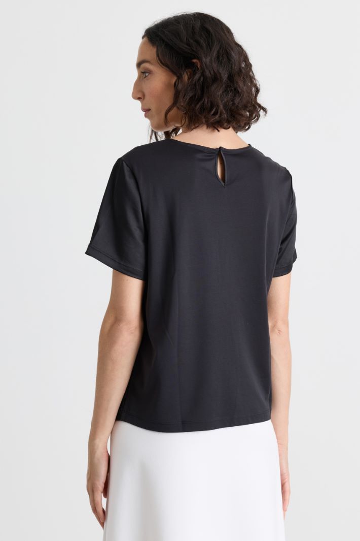 T-shirt con chiusura a goccia - NERO - Intrend - 4