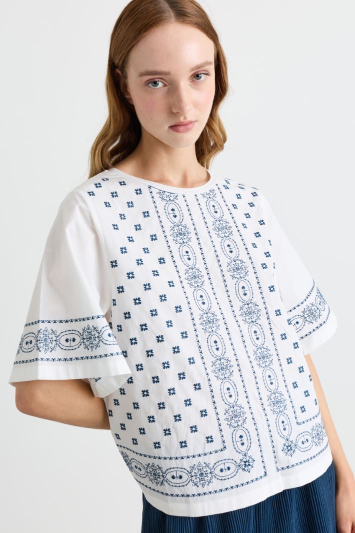 Top con ricami - BIANCO BLU - Intrend - 3