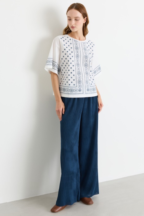Top con ricami - Intrend