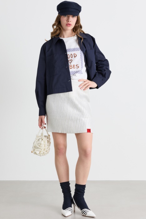 T-shirt con ricamo - Intrend