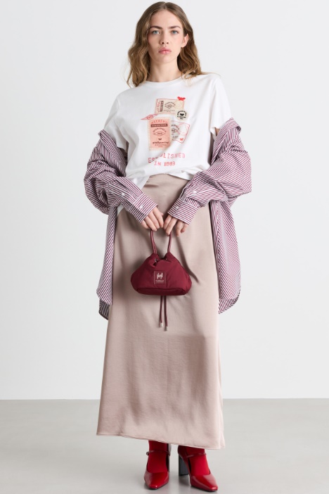 T-shirt con ricamo - Intrend