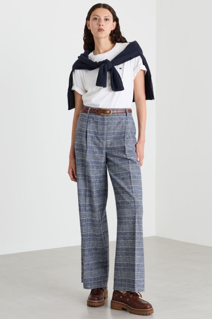 T-shirt con ricamo - BIANCO - Intrend