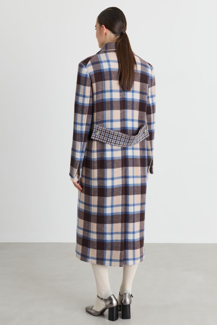 Cappotto doppiopetto con fantasia check - MARRONE - Intrend - 4