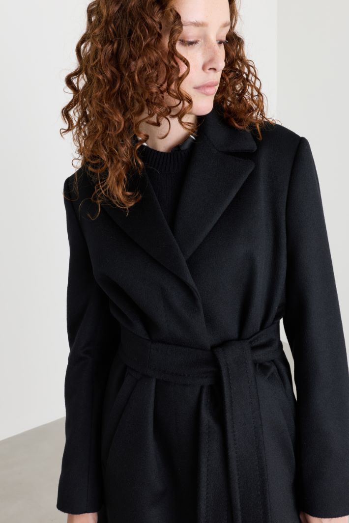 Cappotto in drap di puro cashmere con cintura - NERO - Intrend - 3