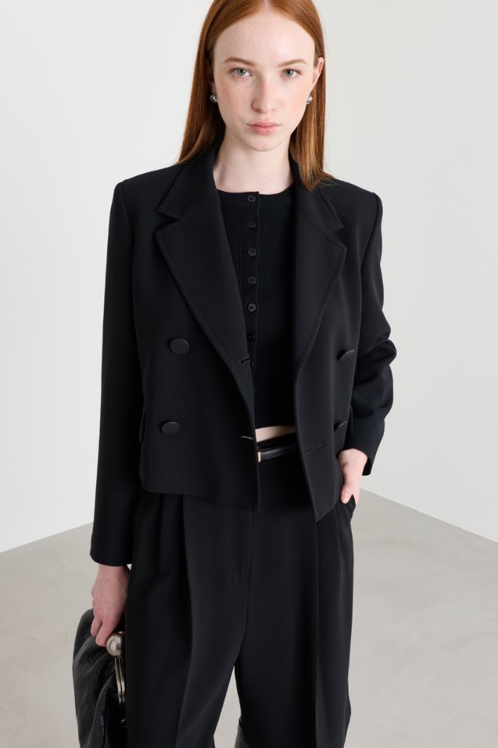 Short double-breasted cady wool coat - BLACK - Intrend - 2