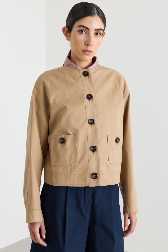 Round-neck jacket with patch pockets - CAMEL - Intrend - 2