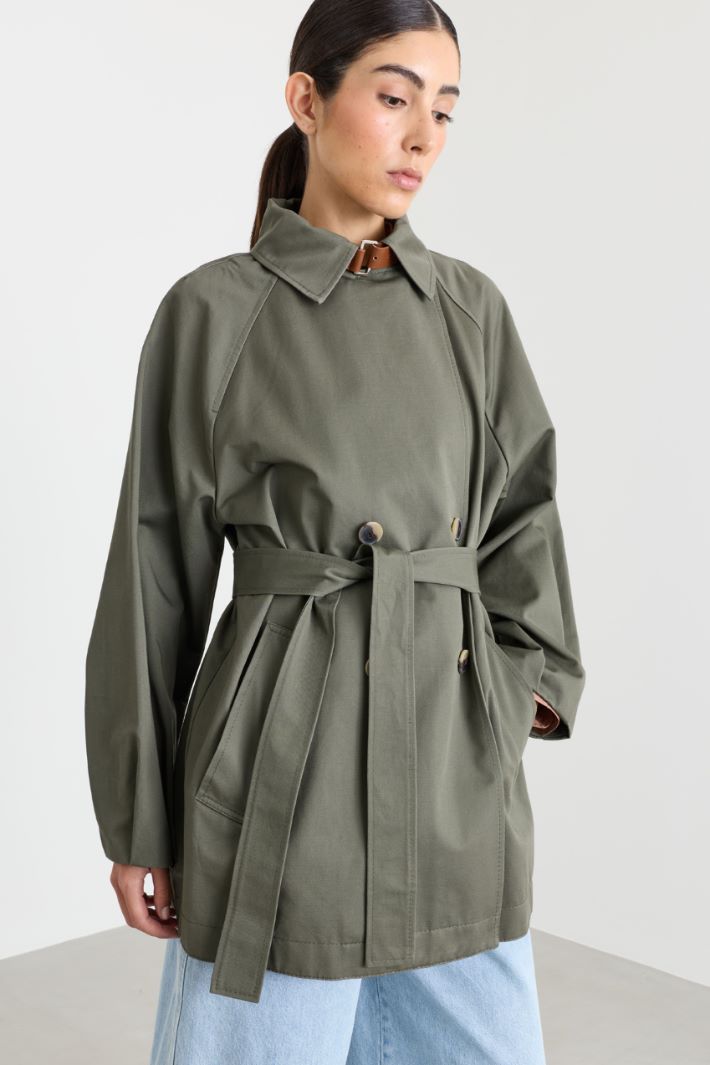 Short Gabardine Trench Coat - GREEN - Intrend - 2