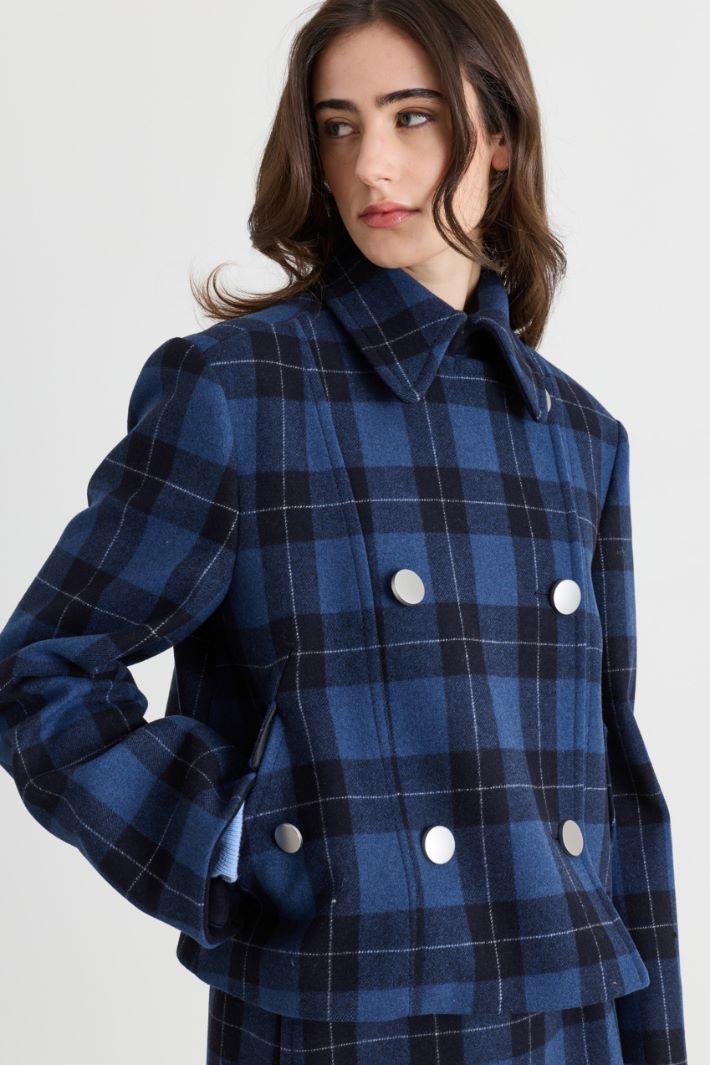 Marinière short double-breasted wool coat in double cloth - BLUE BLACK - Intrend - 3
