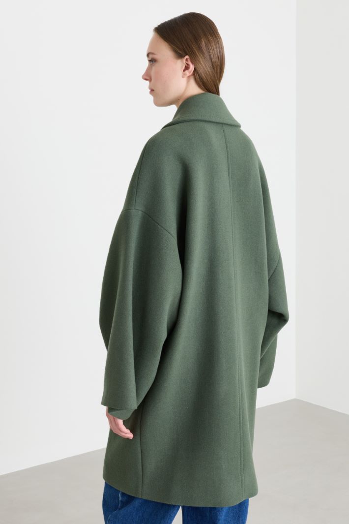 Oversized short double-breasted coat in broadcloth - GREEN - Intrend - 4